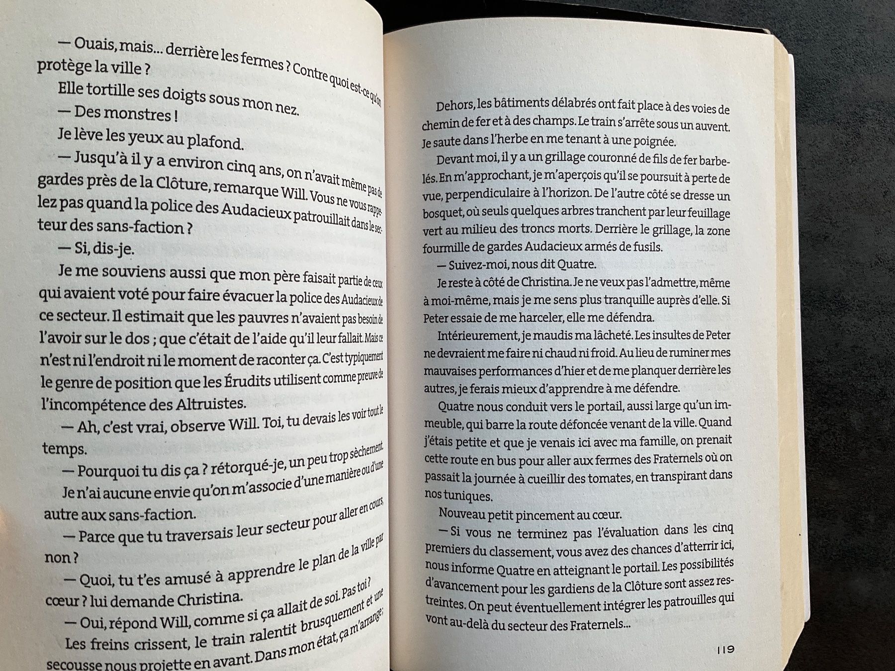 Bücher: Lot 3 livres DIVERGENTE Veronica Roth – Gebraucht aus Avenches von Lactobacille 1