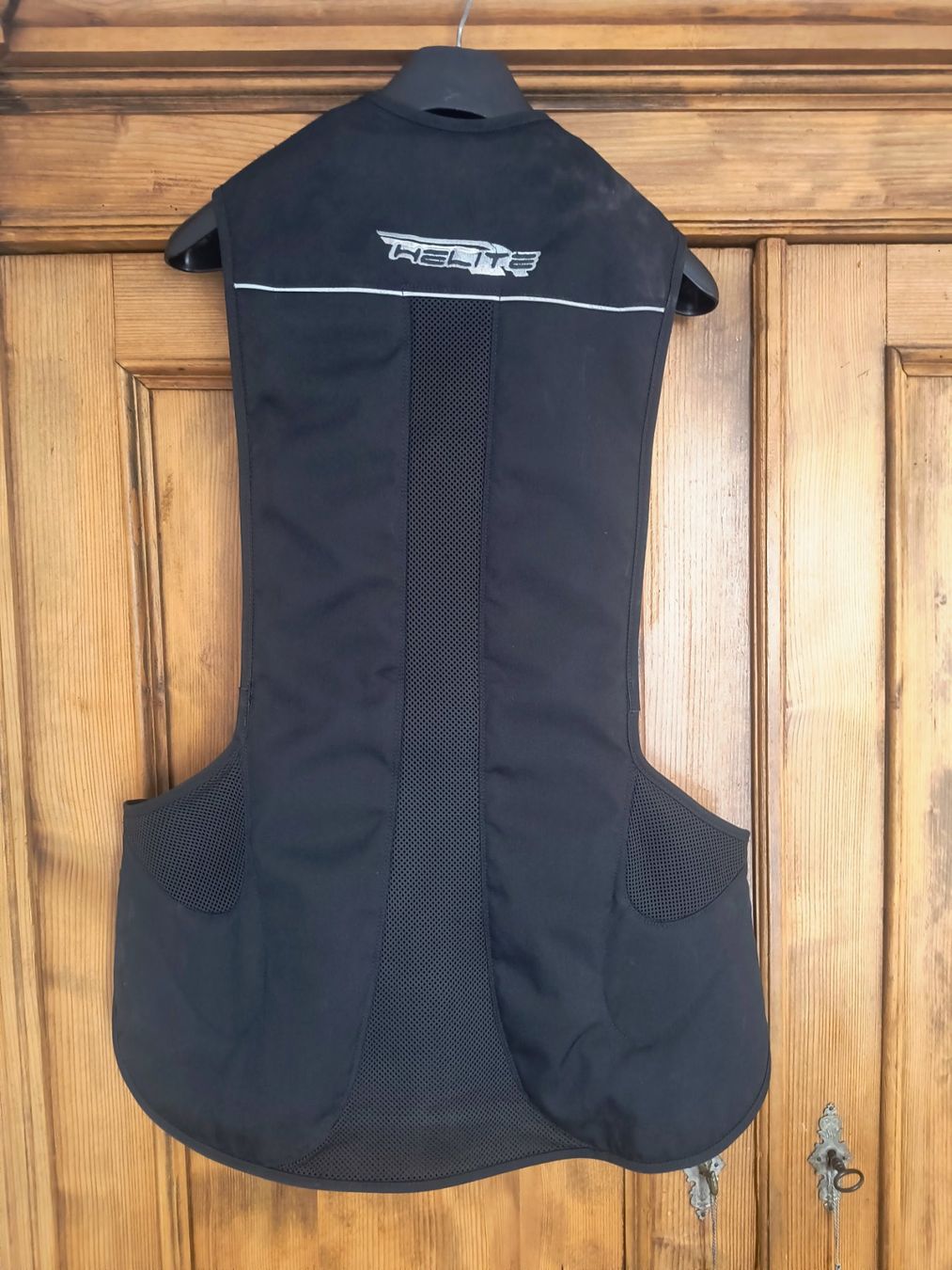 Protezioni & Imbottiture: Airbag Weste Helite – Usato da Biberist venduto da Dover1 1
