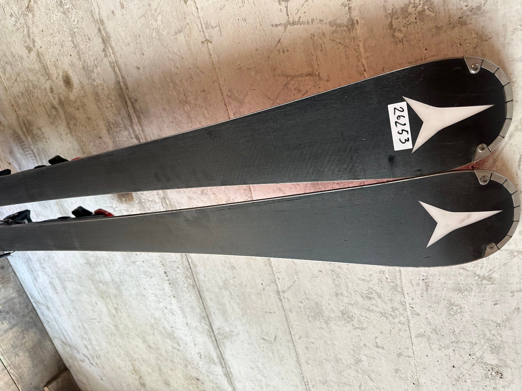Atomic Skis: Atomic Redster S9 Ski 165CM – D'occasion à Emmenbrücke par karkarkar 5