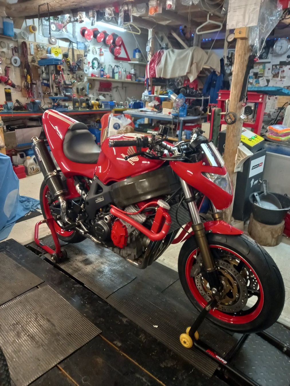 Honda Strasse: Honda CBR 900 Spezial, mit MFK – Gebraucht aus Leuzigen von Moserli1 8