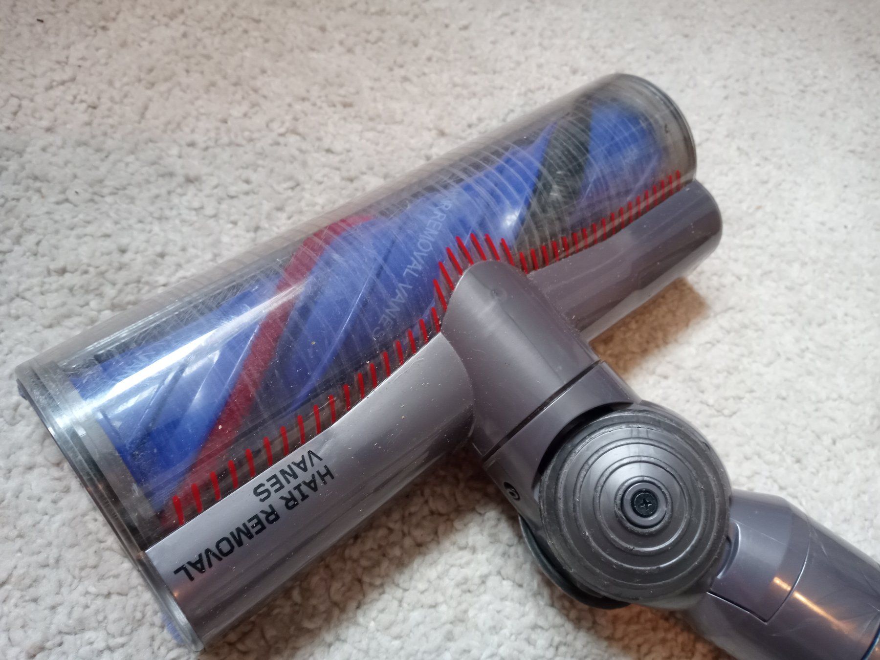 Dyson Aspirateurs & Accessoires: Handstaubsauger Dyson V8 – D'occasion à Prez-vers-Siviriez par Monija70 5