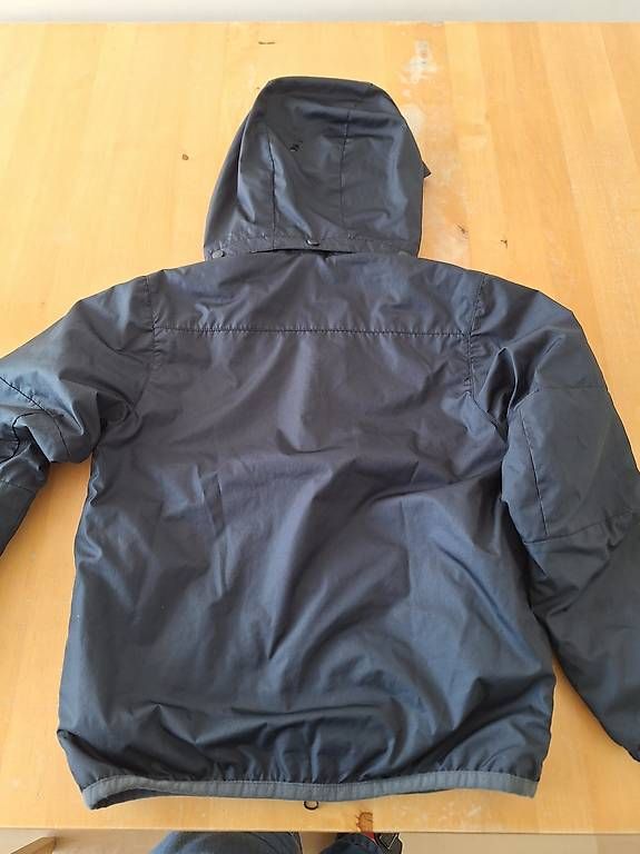 Nike Giacche & Cappotti: Nike Übergangsjacke Grösse 128-137 cm – Usato da Schinznach-Dorf venduto da StoepfiR 2