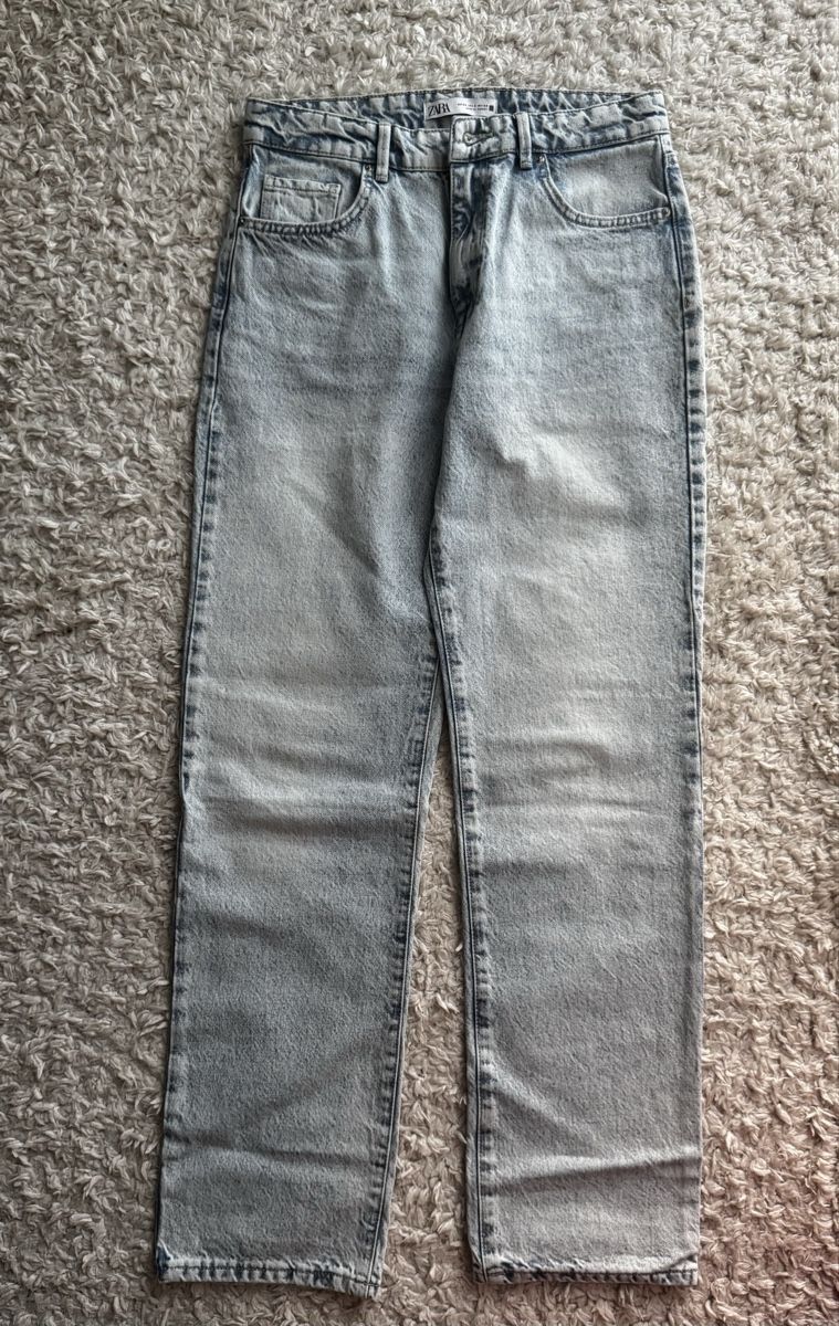 Zara Jeans: Zara light blue straight jeans – Nuovo (secondo la descrizione) da Zürich venduto da hal_2yzx 1