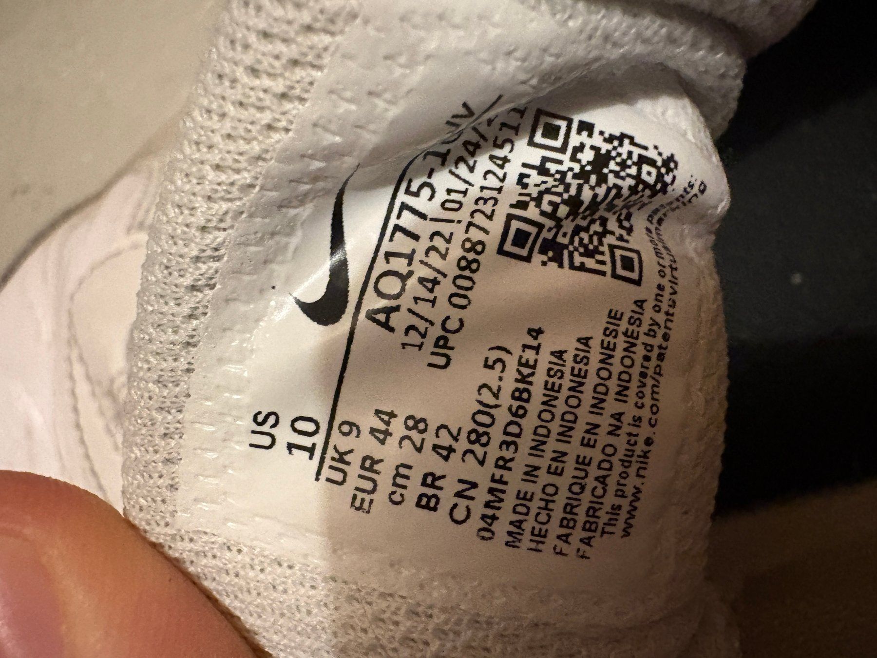 Nike Chaussures hommes: Nike Sneakers Weiss – D'occasion à Gravesano par ric_dime 4