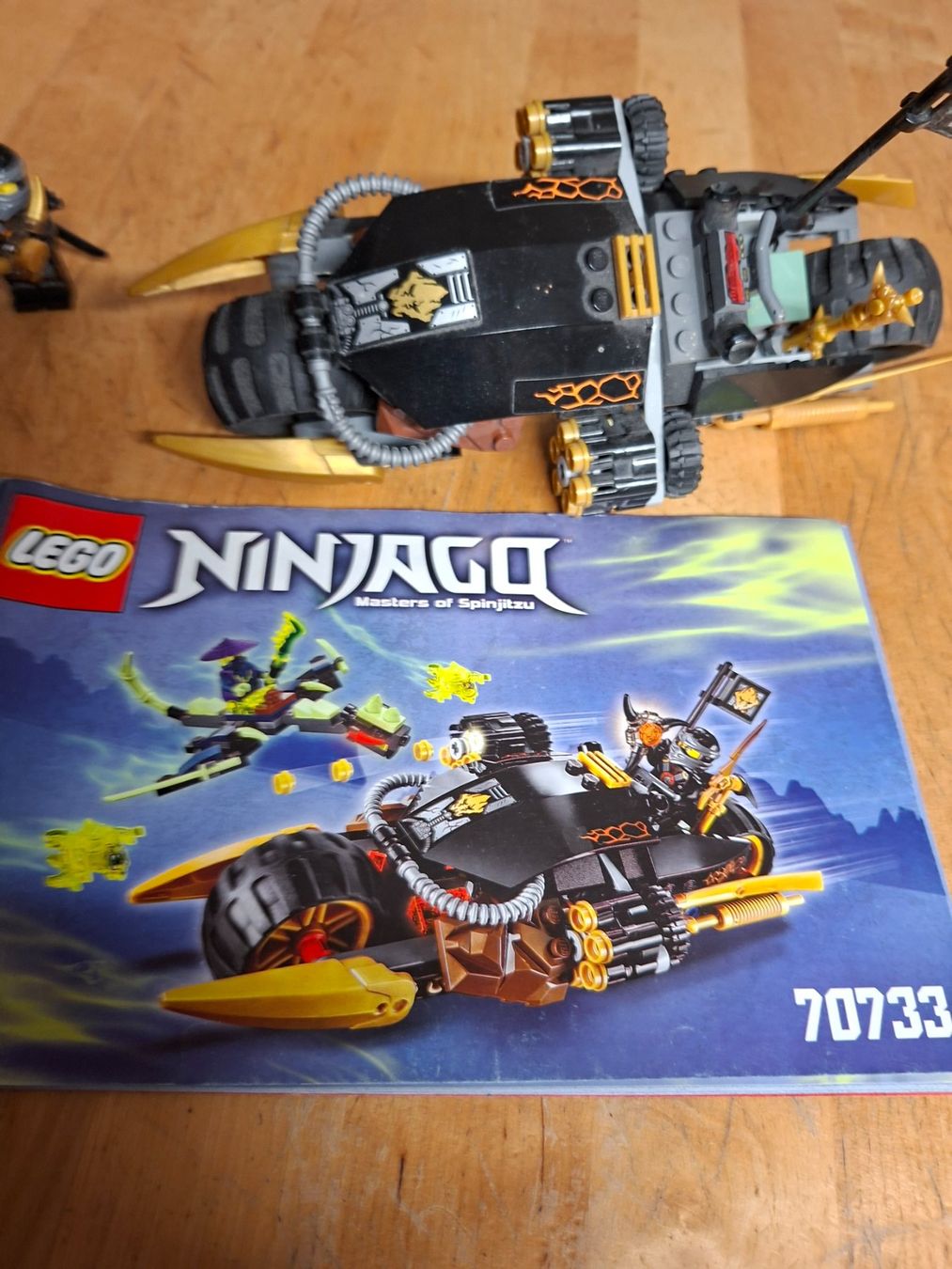 Lego Kit di costruzioni: Lego Ninjago set 70733 – Usato da Schüpfheim venduto da Mike.D 4