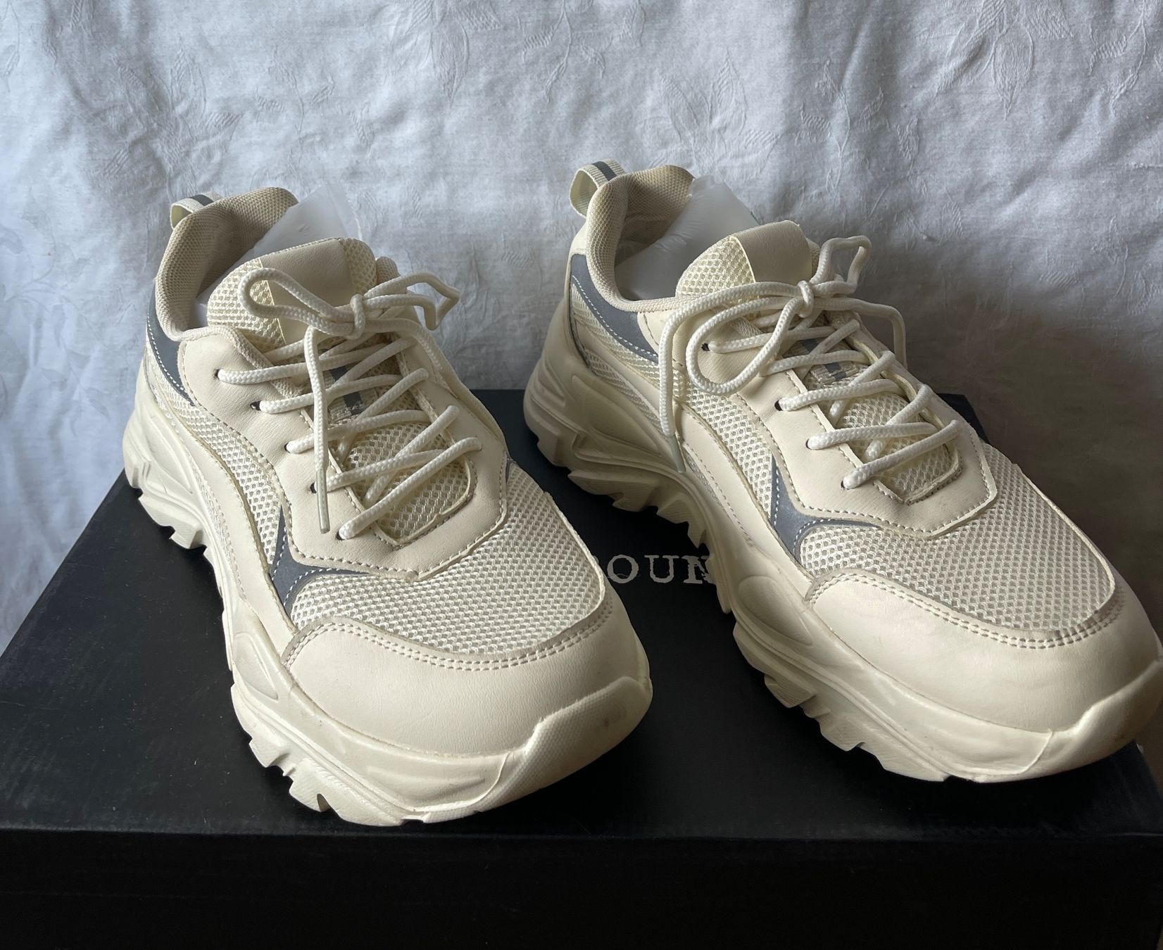 Scarpe da donna: Frauen sneakers, Gr. 39 – Nuovo (secondo la descrizione) da Rapperswil SG venduto da Letas_closet 1