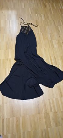Sommerkleid Schwarz mit Häkeldetail 