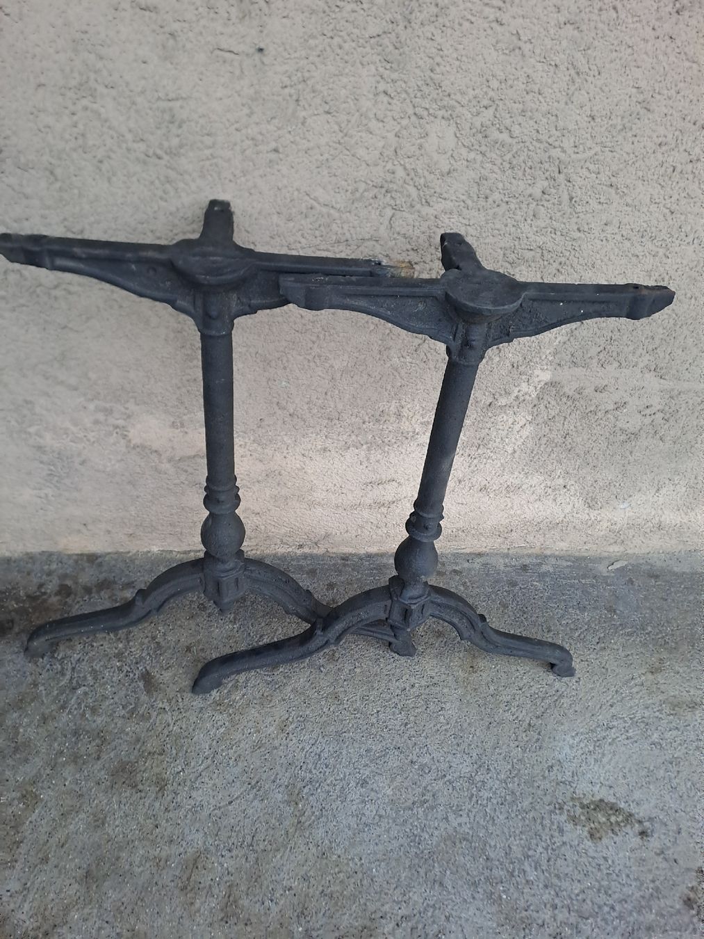 Altri mobili d'antiquariato: Tischfuss Jugendstil – Usato da Gebenstorf venduto da suroh