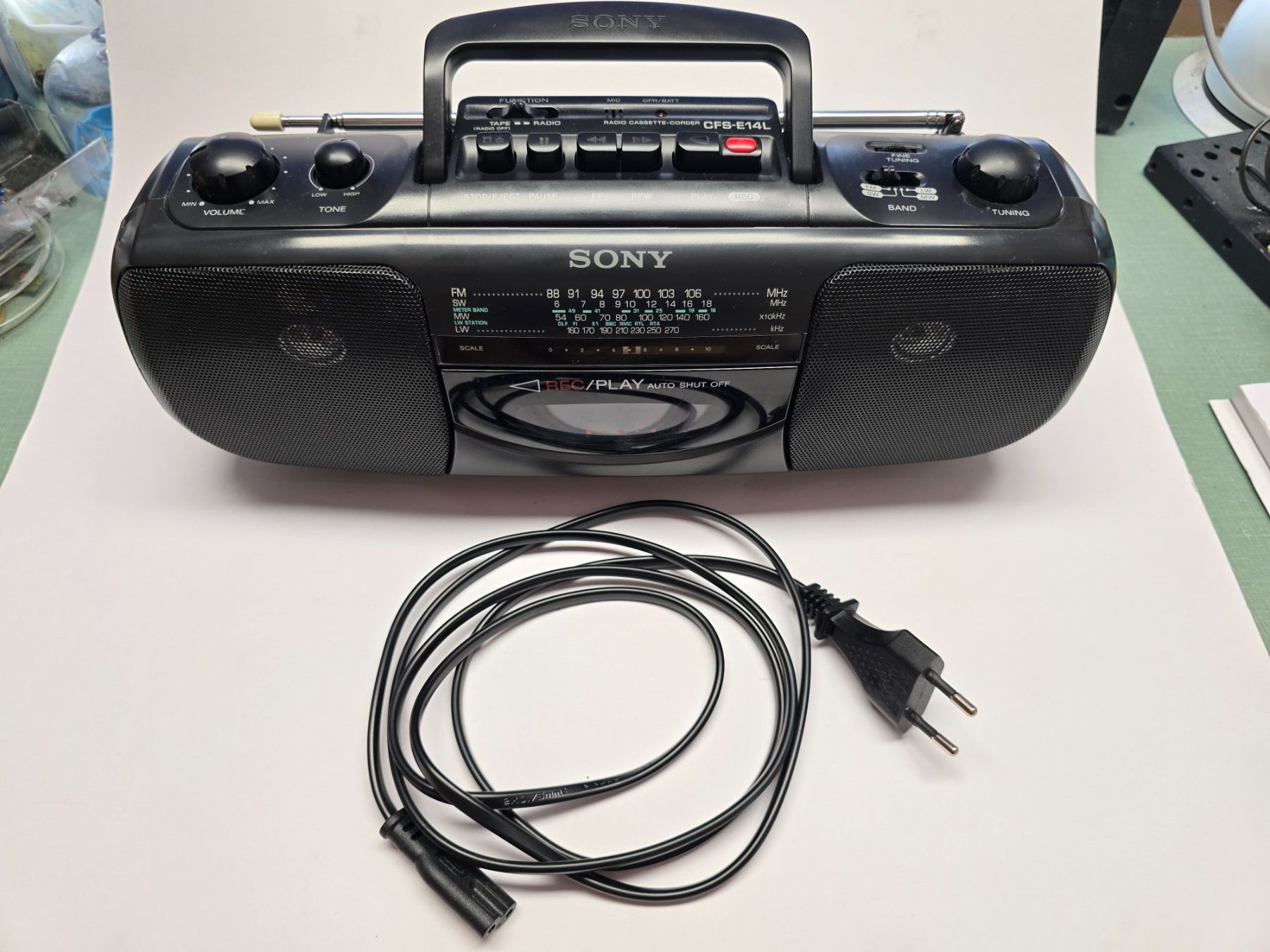 Sony Radios: SONY Radio Cassette CFS E14L – D'occasion à Balgach par Zwickau01 7