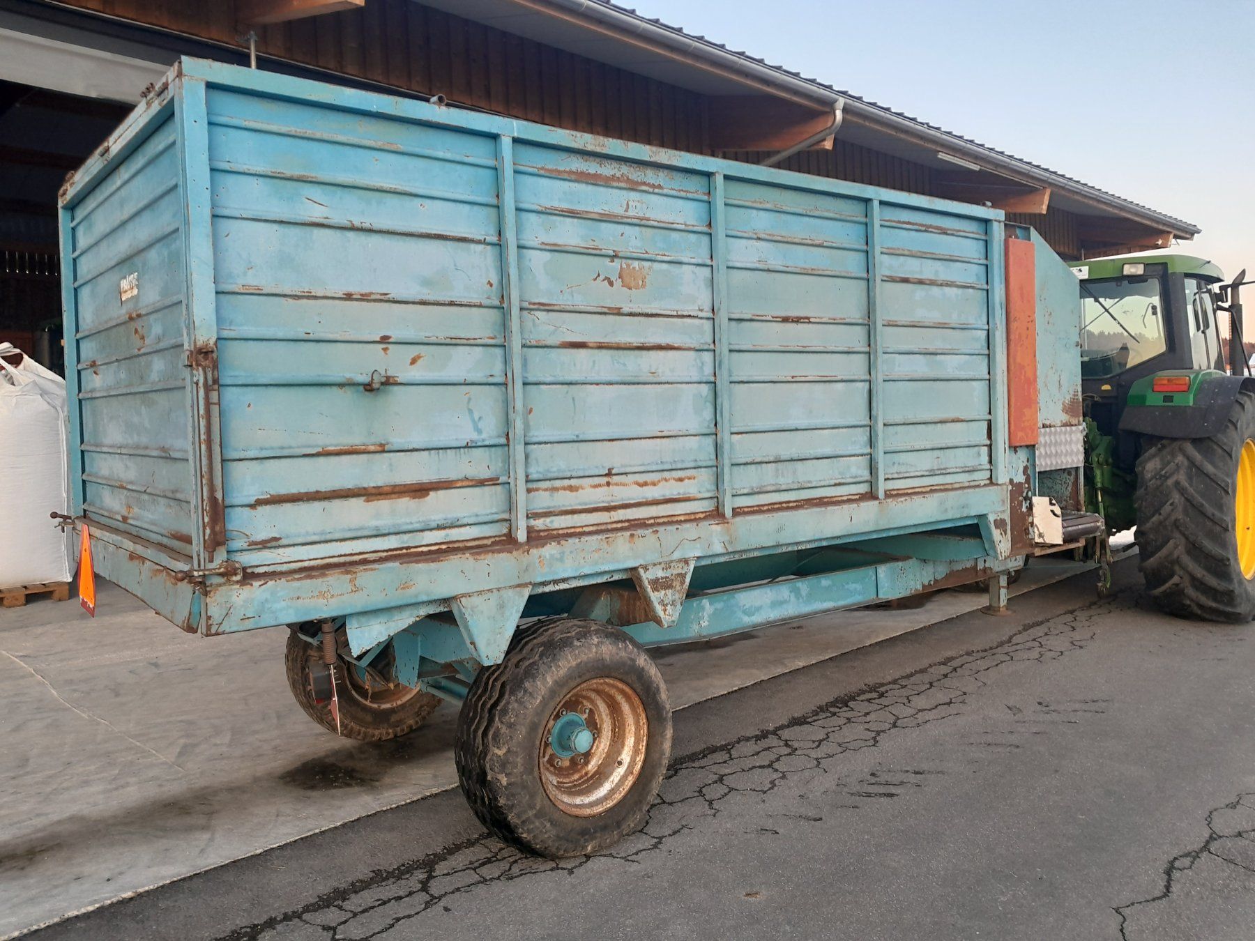 Anhänger: Dosierwagen – Gebraucht aus Oekingen von Flurys0 2