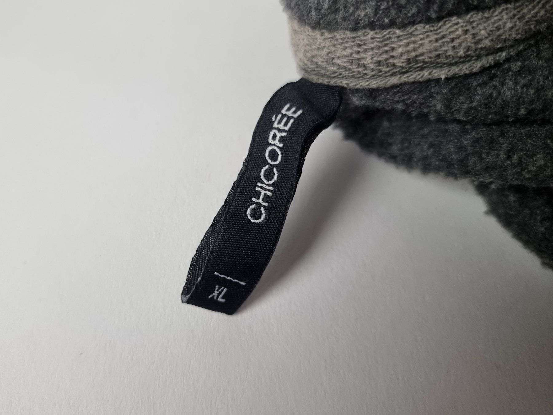 Maglioni & Felpe: Grauer Faserpelz Pullover – Usato da Urtenen-Schönbühl venduto da Restwert_Schoenbuehl 5