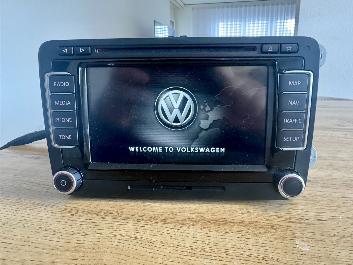 Navigatori: VW RNS 510 mit DAB – Usato da Dietikon venduto da Visipower