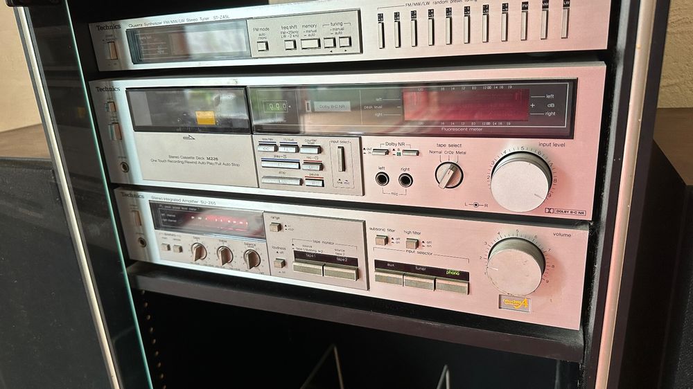 Technics SU-Z65 Rack,Turntable & Pioneer HPM-700 LS (Gebraucht) in ...