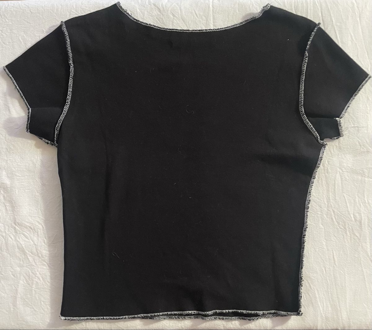 Brandy Melville T-shirt: Schwarzes T-Shirt, Brandy Melville – Usato da Basel venduto da noee_joset 1