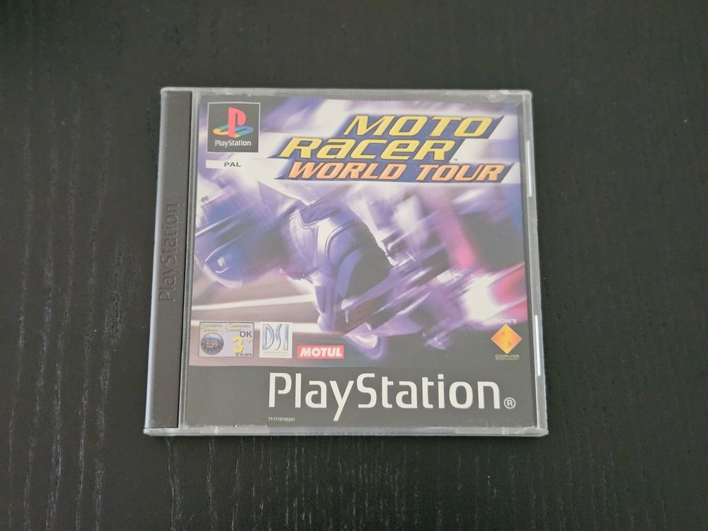 Moto Racer World Tour (PS1/PAL) (Gebraucht) in Zürich für CHF 8 – mit ...
