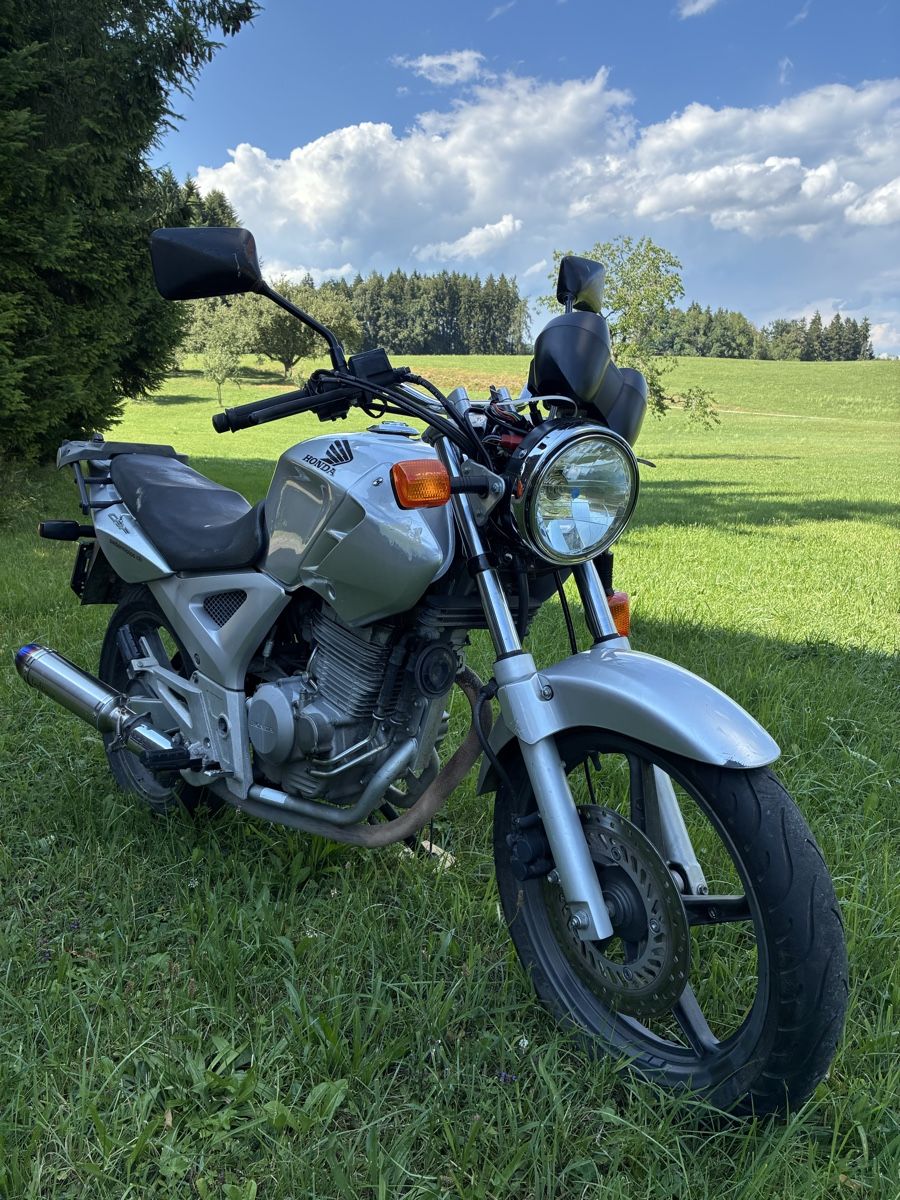 Honda Strada: Honda 250 – Usato da St. Gallen venduto da zx10r 1