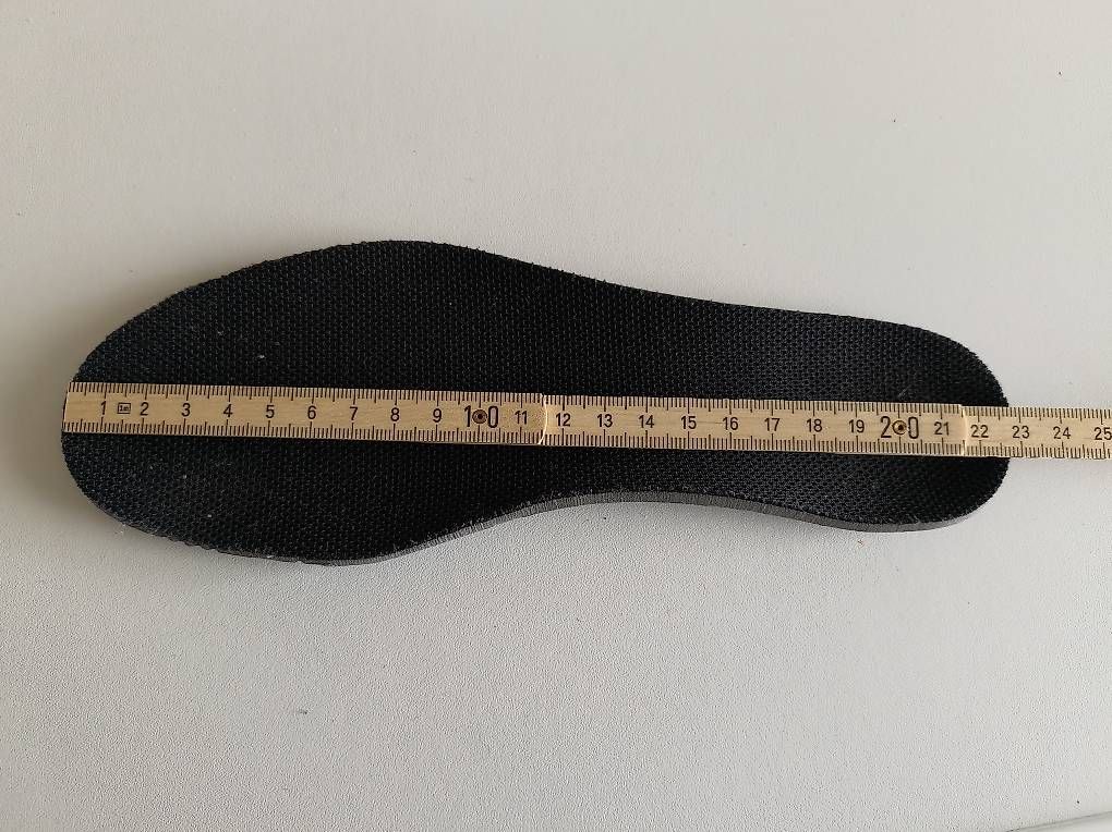 Nike Schuhe für Jungen: Nike AirMax Sneakers Grösse 36 – Gebraucht aus Grossdietwil von wichtel28 1