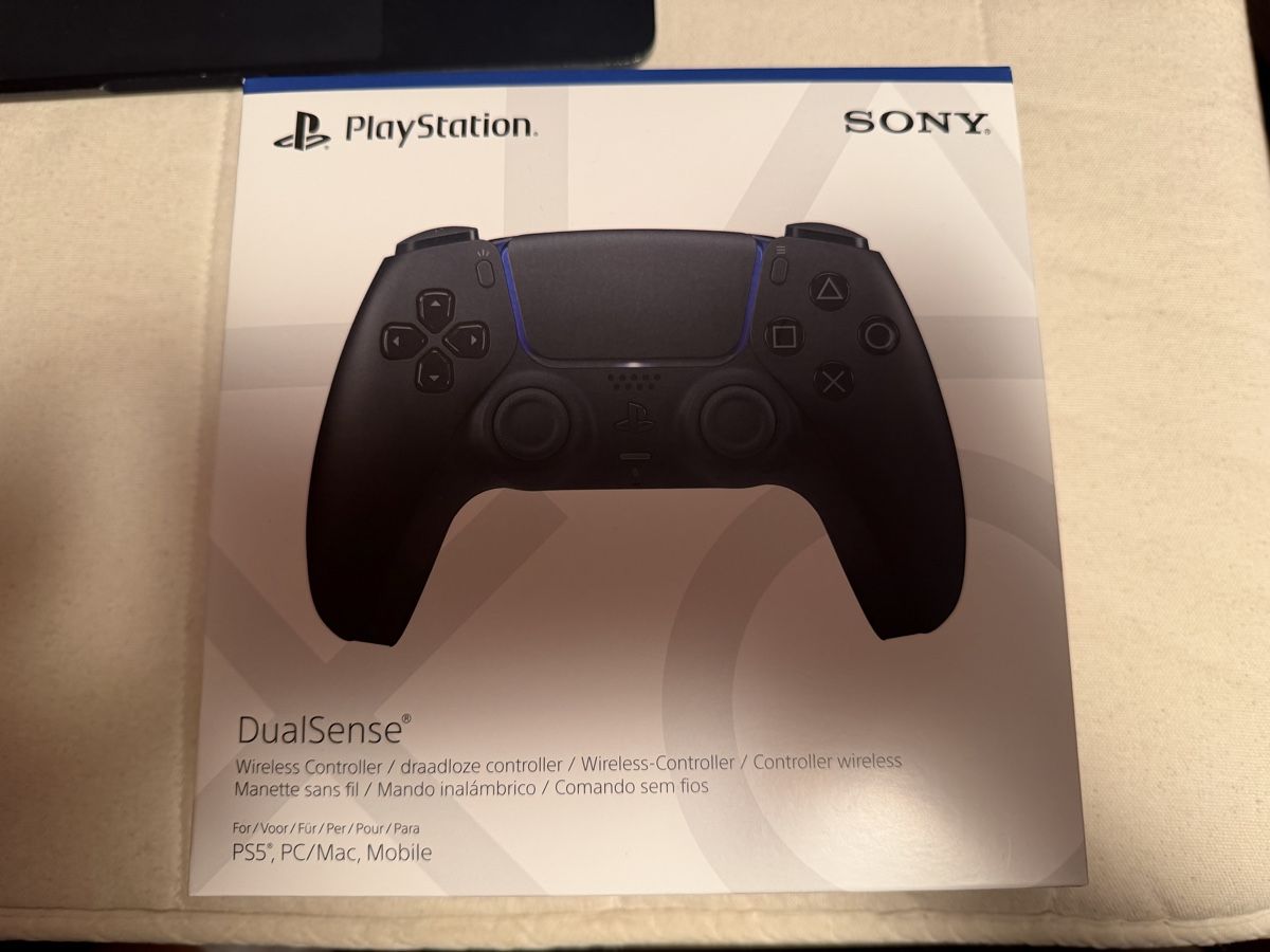 Sony Controller: DualSense Wireless Controller Schwarz PlayStation 5 – Nuovo e nell'imballaggio originale da Fahrweid venduto da Sealed.Out