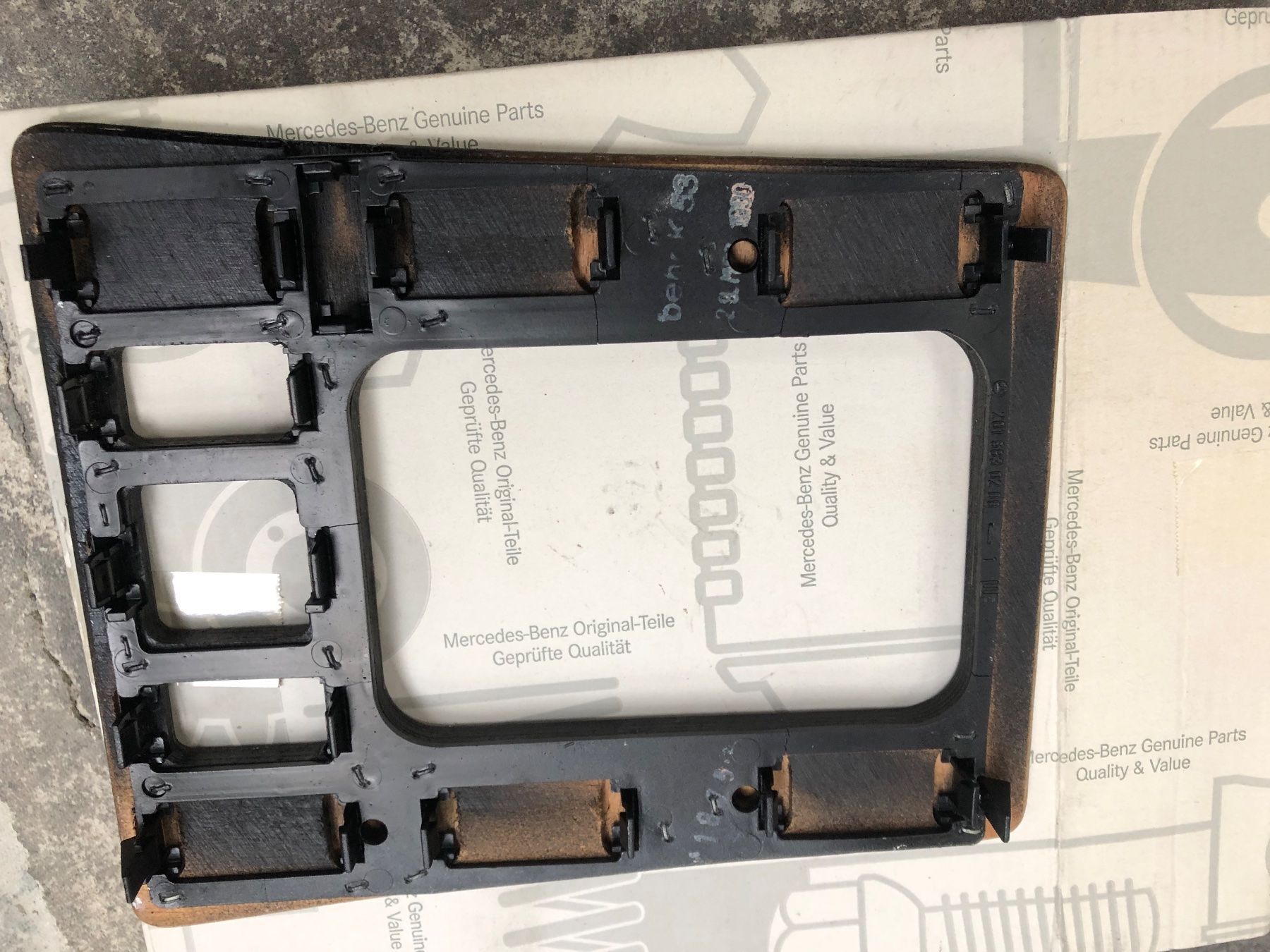 Mercedes-Benz Accessori per altri veicoli: Mercedes Benz w201 Abdeckung – Usato da Birrwil venduto da nicole86ch 1