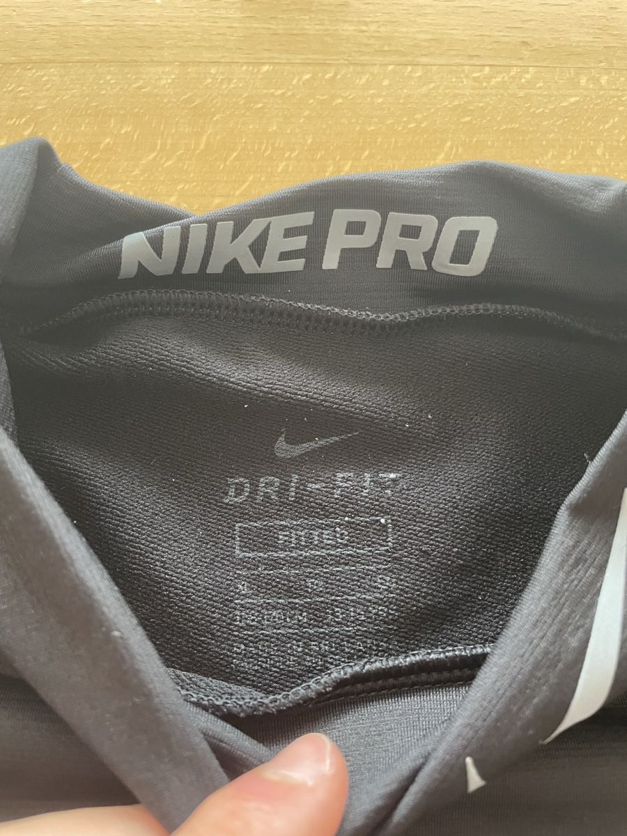 Nike Canottiere & Pantaloni: Nike Pro - Maillot de compression manches longues - M – Nuovo (secondo la descrizione) da Bussigny venduto da Z.seller 1