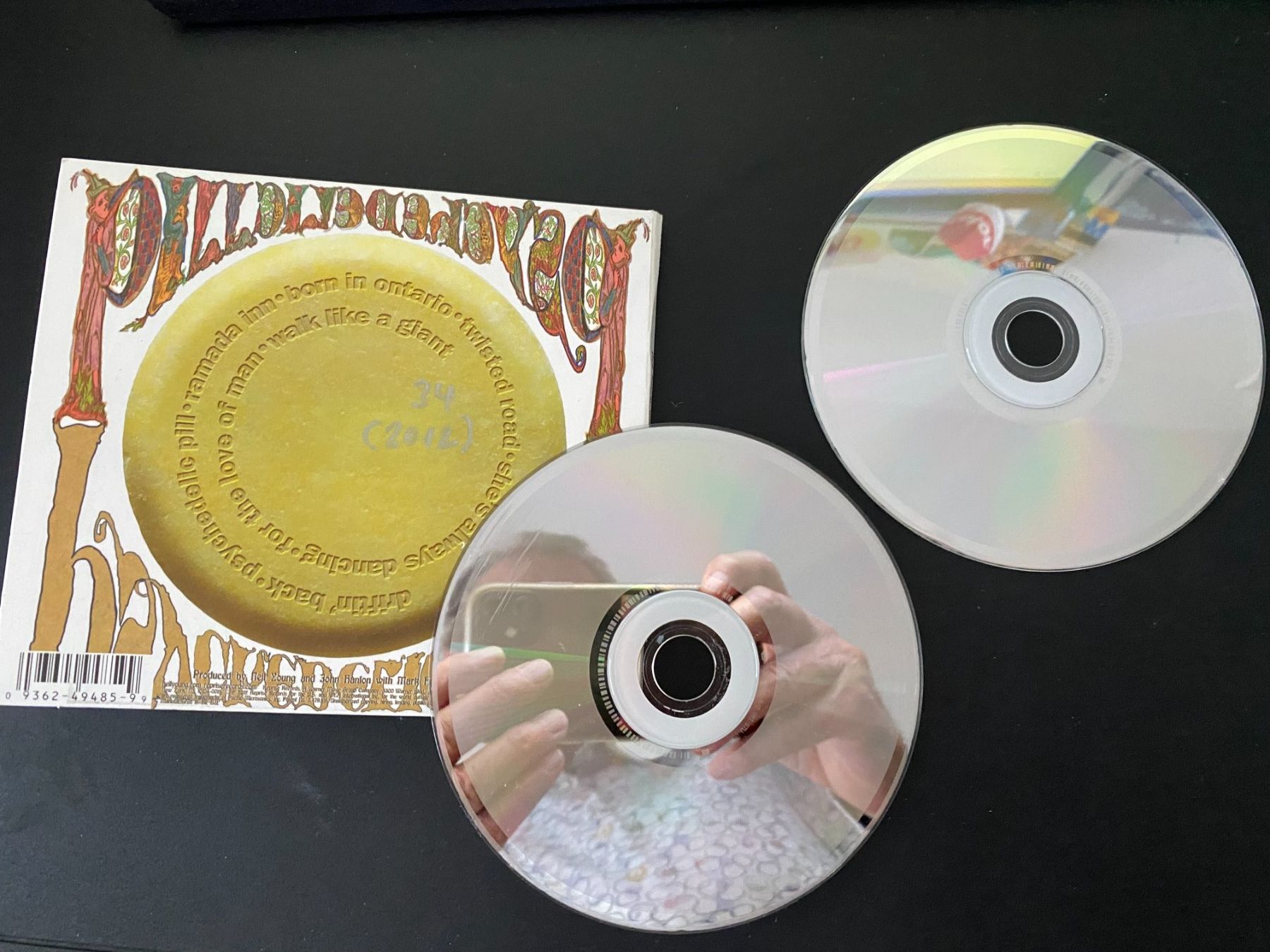 CD: Doppel CD  Neil Young  & Crazy Horse  2012   psychedelic – Usato da Niederrohrdorf venduto da park5 2