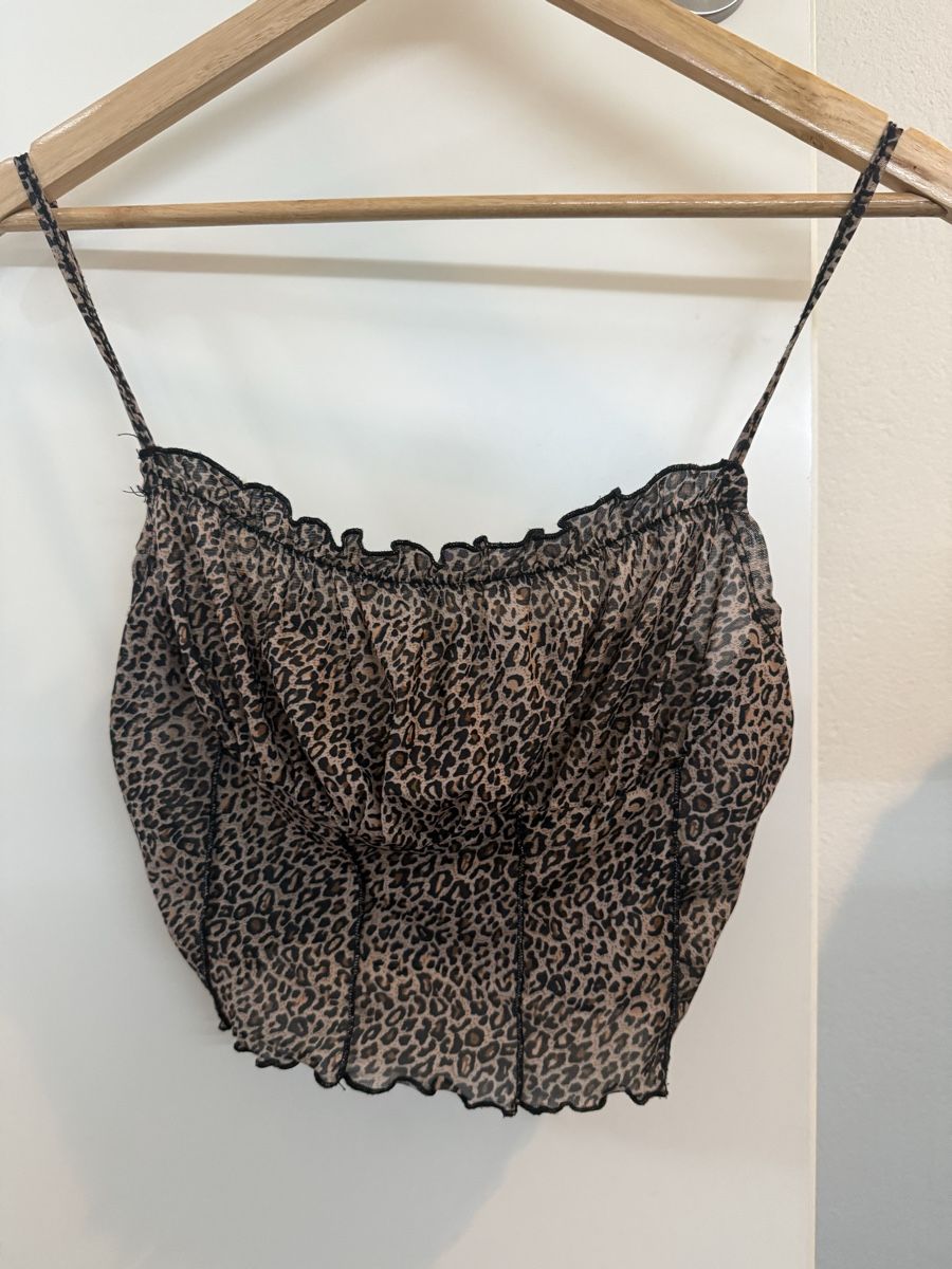 Tops: Top court imprimé léopard taille S  – Gebraucht aus Granges VS von coraliegrd5