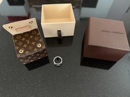 Ring Louis Vuitton Grösse 57 in 18 Karat Weissgold