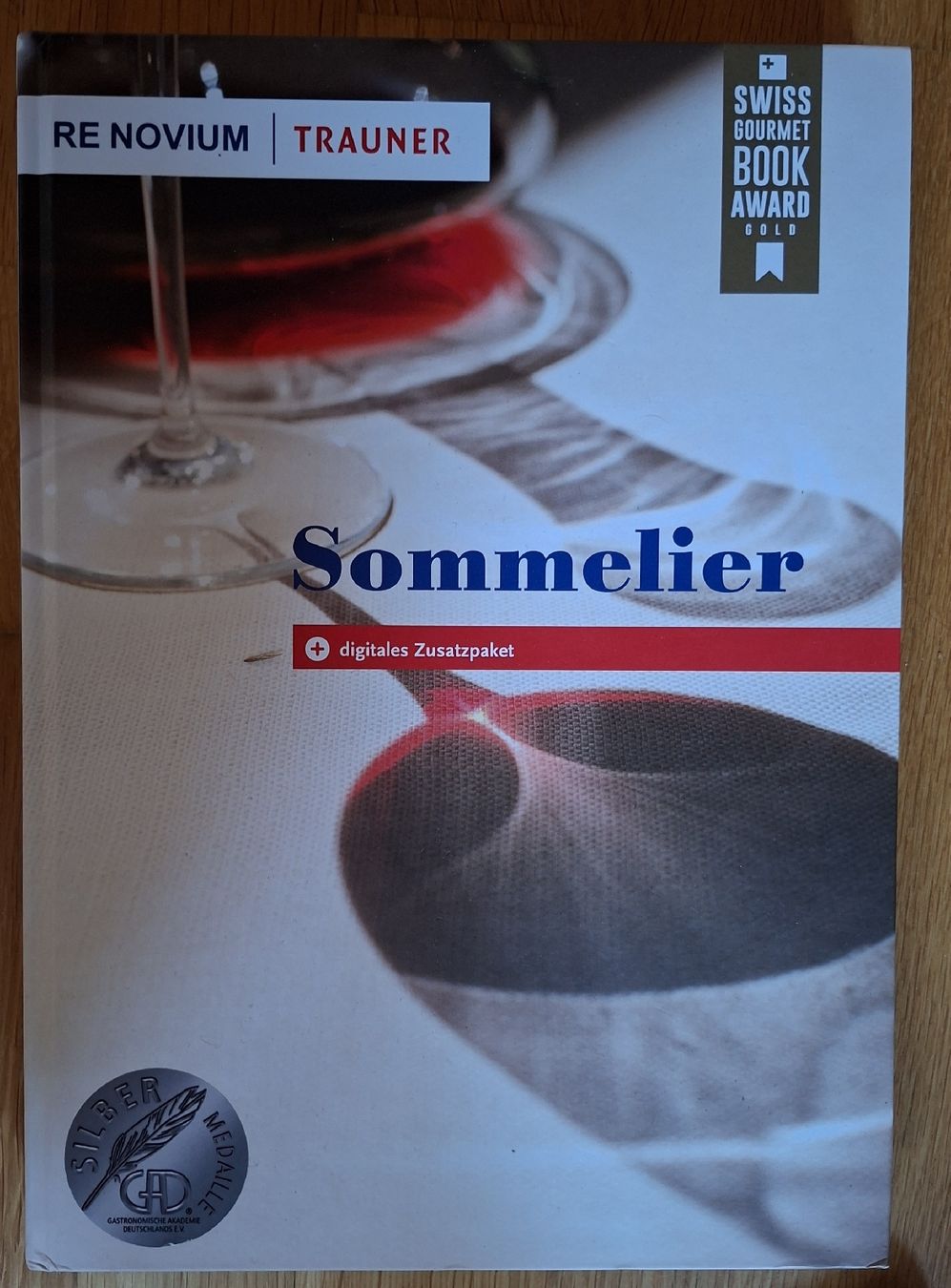 Libri: Sommelier Buch Alkohol, Bier, Wein – Nuovo (secondo la descrizione) da Watt venduto da leby06