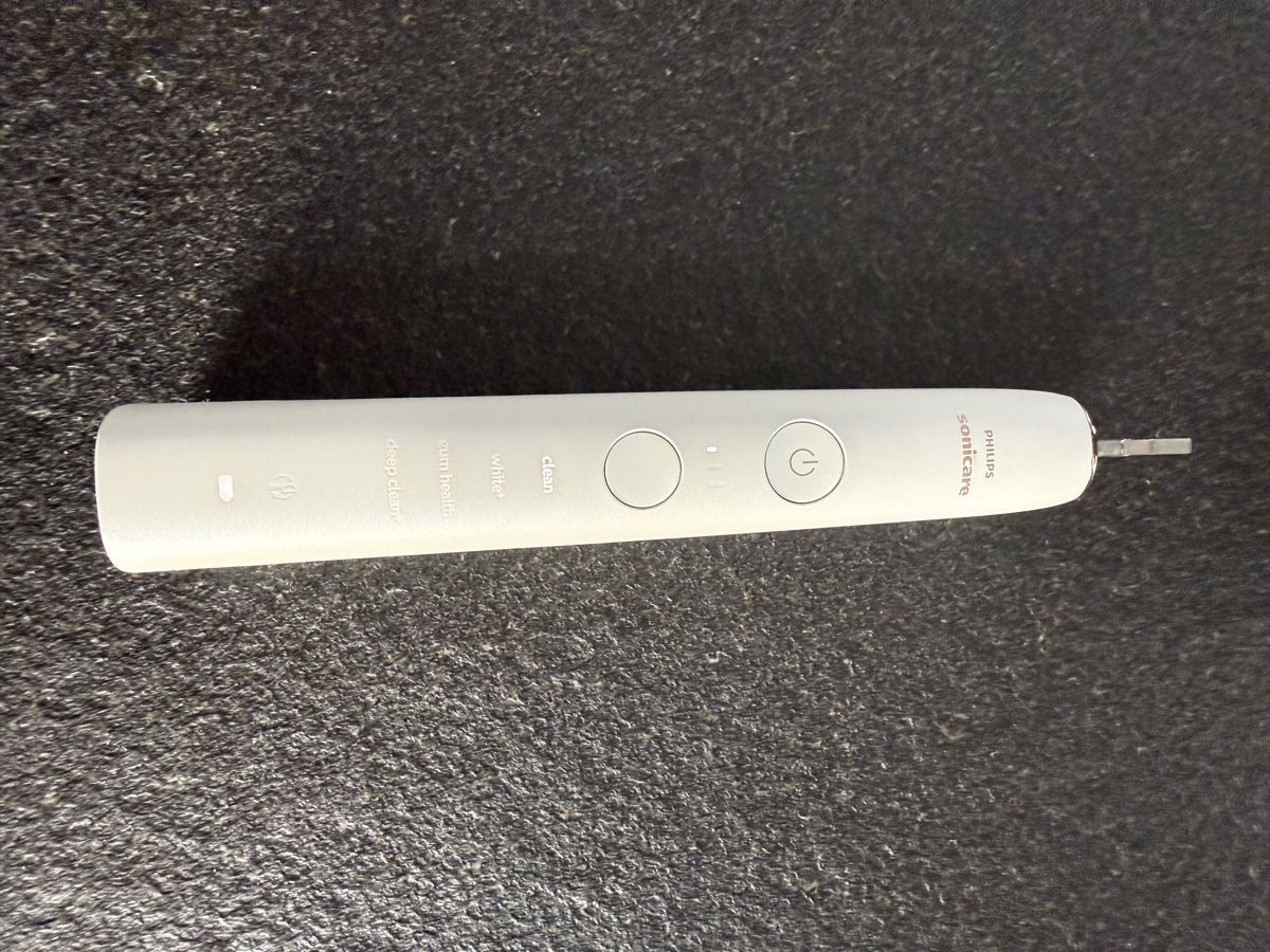 Philips Sonicare Cura dei denti: Philips Sonicare Zahnbürste DiamondClean 9000 – Usato da Würenlos venduto da PeMa07 4