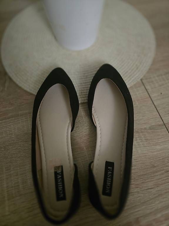 Chaussures femmes: Chaussure neuve taille 39-40 – D'occasion à Geneve par Morgane_manto 2