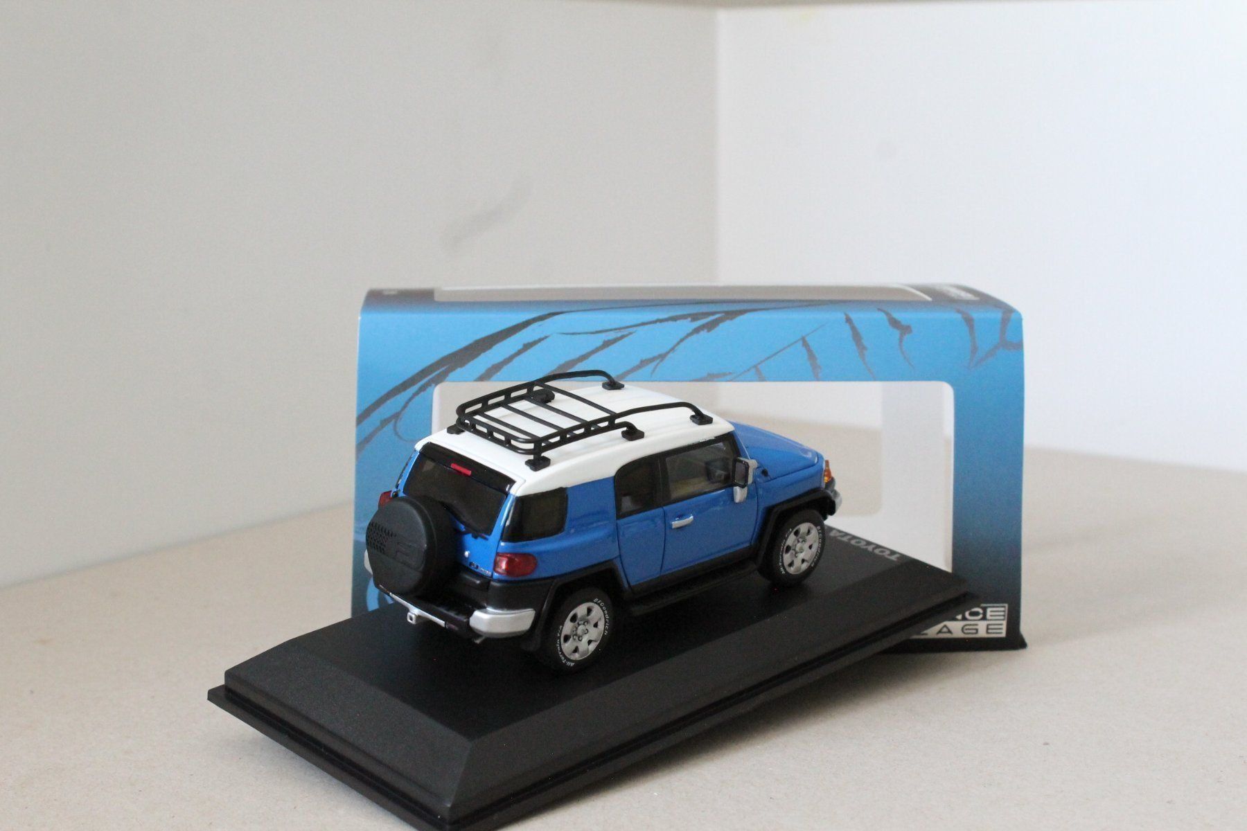 Toyota Modellautos: Toyota FJ Cruiser Voodoo – Neu und originalverpackt aus Flawil von Imperiosud 3