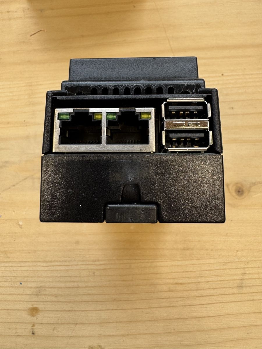Mesurer: Solar-Log Base 15 Datenerfasser gebraucht – D'occasion à derendingen par DomenicoF 2