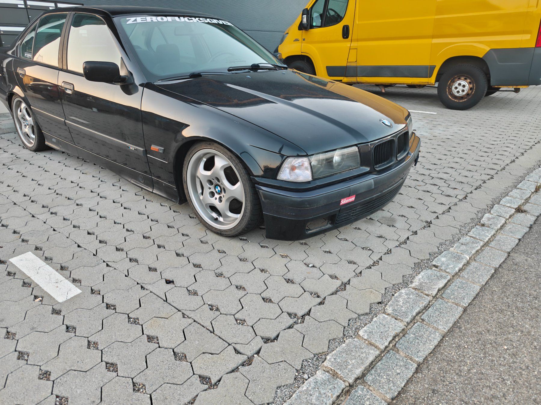 BMW Automobili: e36 318i limo – Usato da Neunkirch venduto da Manu_328i 1