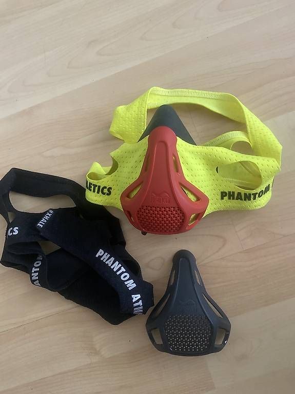 Masken: Phantom Training Mask Gr. M  mit Zubehör – Gebraucht aus Aarau von Skilover