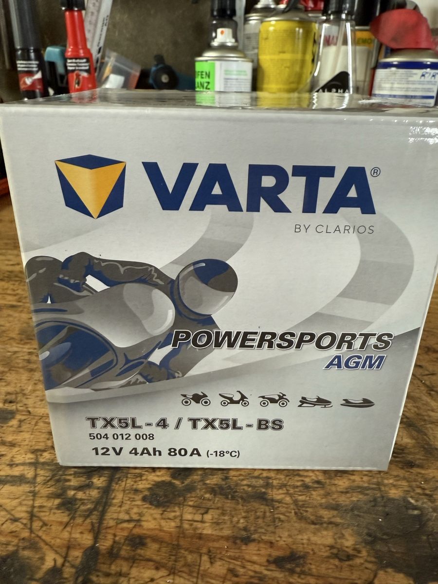Varta Batterie: 12v 4Ah 80A   Neu Batterie – Usato da Sevelen venduto da e39-bmw