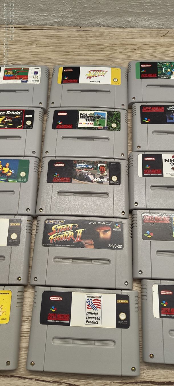 Giochi: Nintendo SNES Spielesammlung 21 Module – Difettoso da Rüti ZH venduto da S.T.G 2