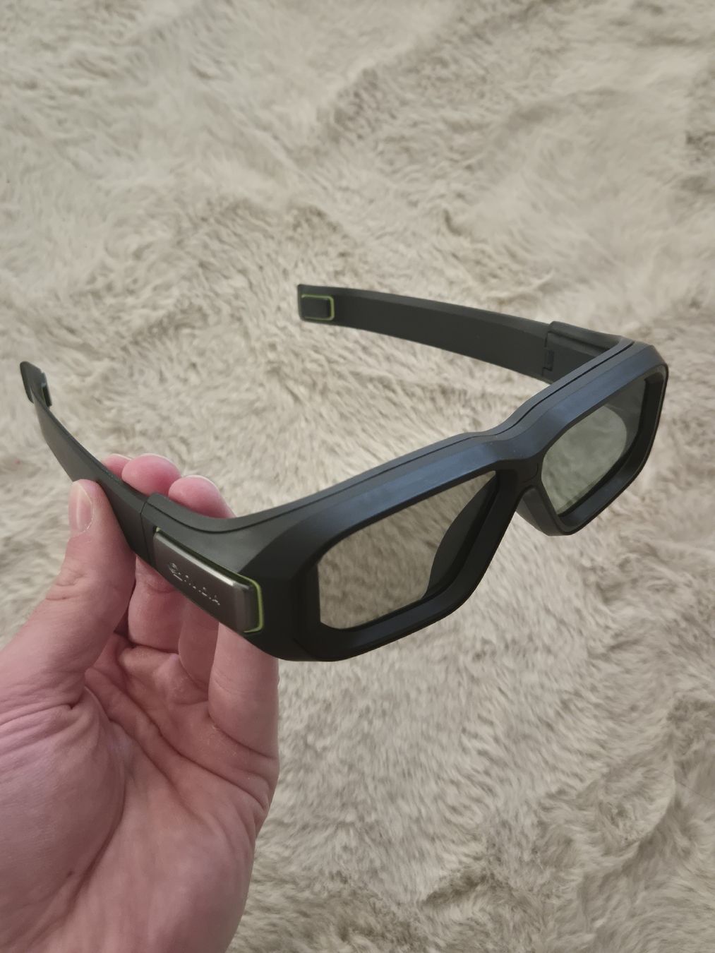 Occhiali & Lenti: NVIDIA 3D VISION 2 - WIRELESS 3D GAMING GLASSES – Usato da Widen venduto da Zu-Schlag 1