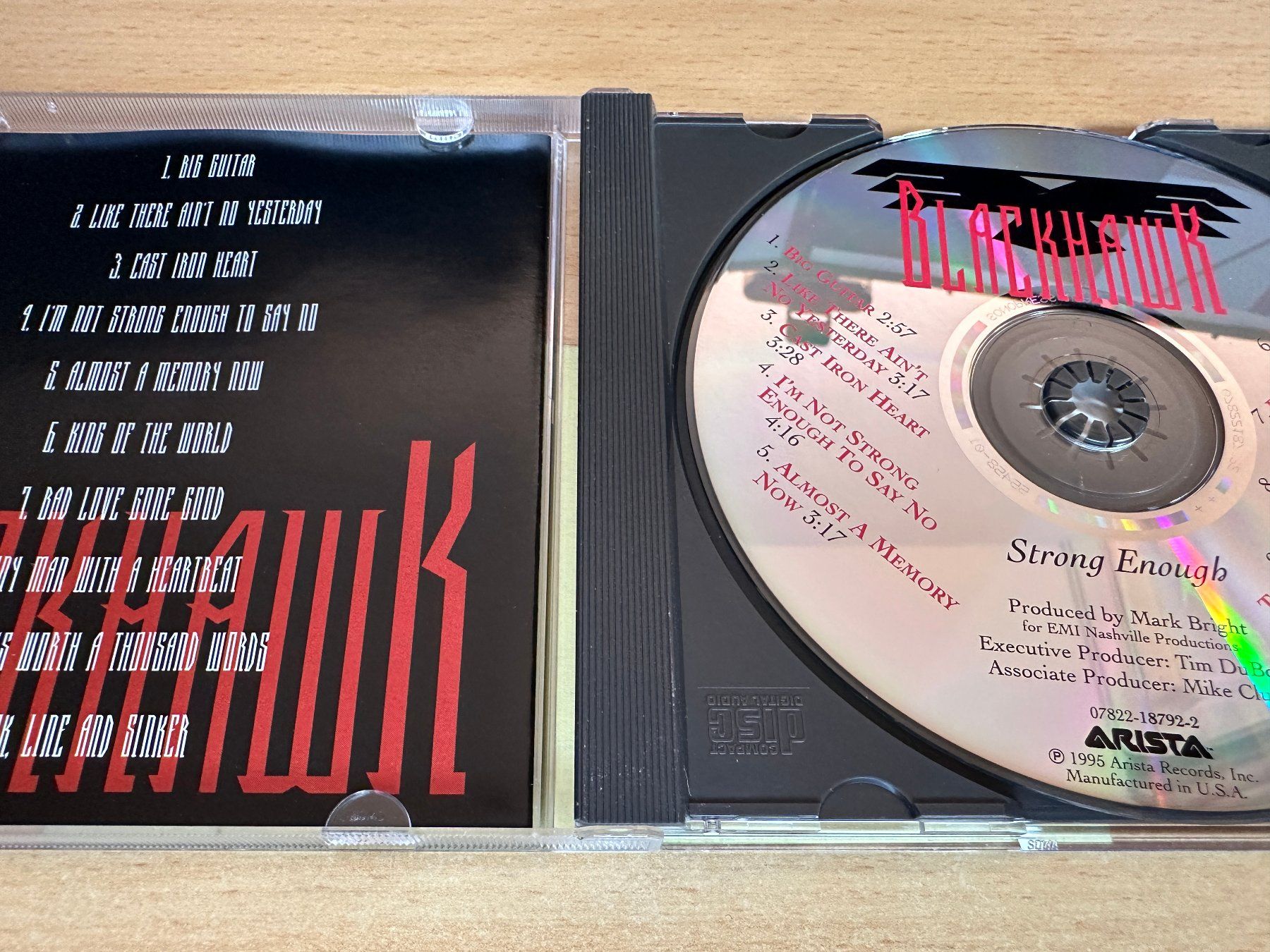 CD: BlackHawk – Strong Enough – Usato da Rikon im Tösstal venduto da Alpenmutz 2