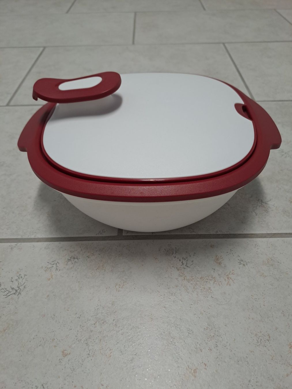 Tupperware Recipients et similaires: Warmie-Tup mit Siebeinsatz Tupperware – D'occasion à Wohlenschwil par lin_vx8g