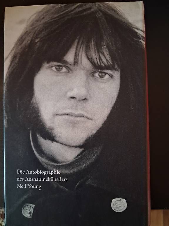 Libri: Neil Young - Ein Hippie-Traum – Usato da Niederönz venduto da bea_fn77 1