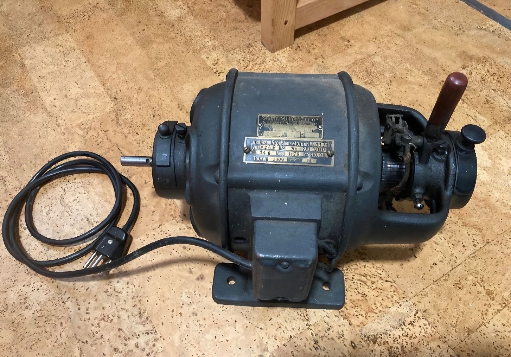 Motori: Einphasen Repulsionsmotor Sieg. Müller Zürich – Usato da Eglisau venduto da Flupi8 2