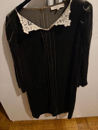 Robe Sandro velours kaki T2 avec col dentelle