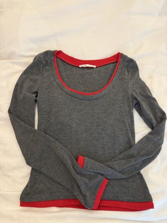 Pull and Bear Langarmshirt grau rot Grösse S gebraucht