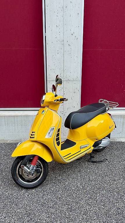 Scooters: Vespa GTS 300 – D'occasion à Willisau par AlexanderHu