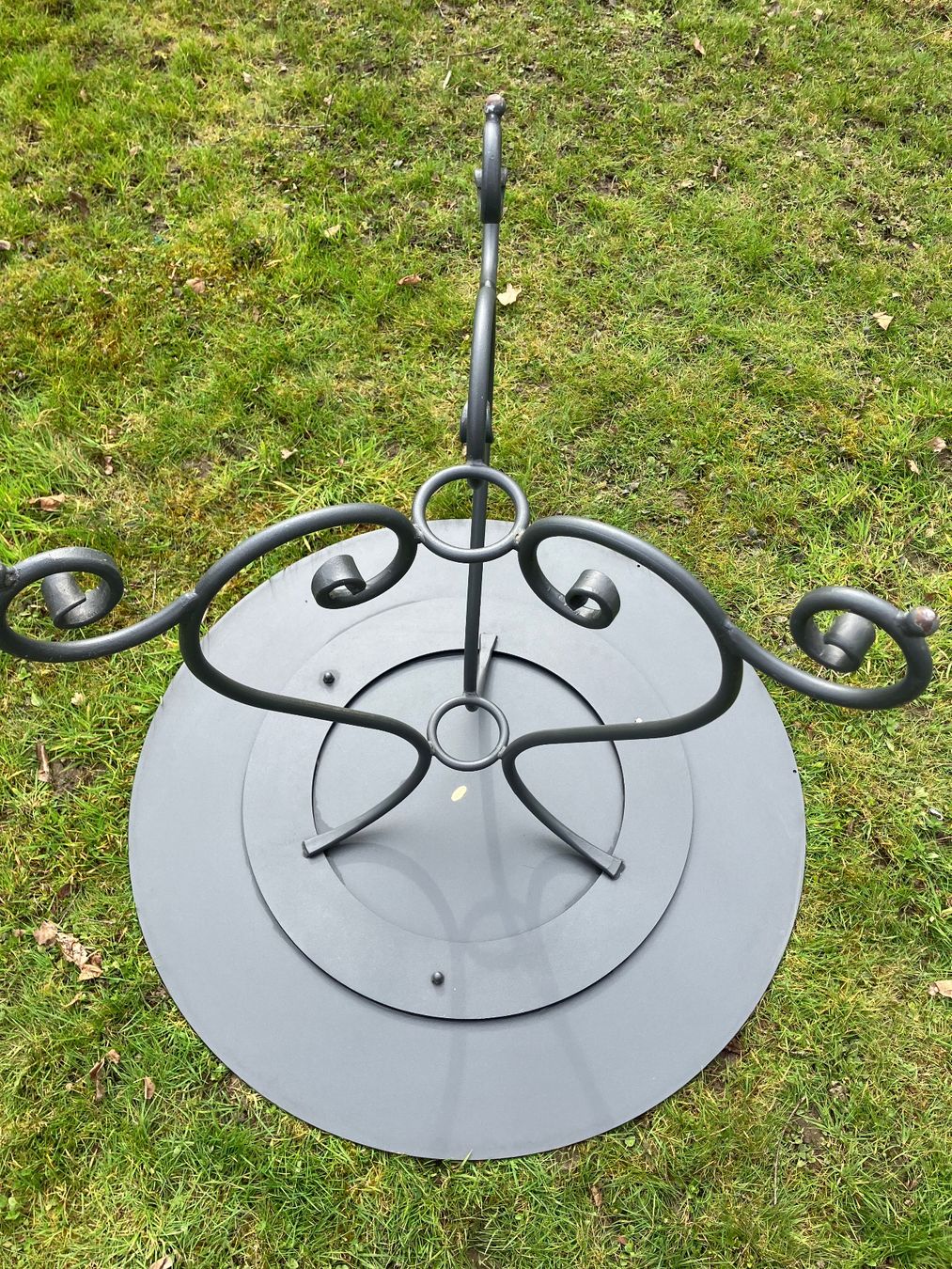 Set di tavolo e panche: Gartentisch mit 4 Stühle Unopio – Usato da Basel venduto da ape_f6ml 6