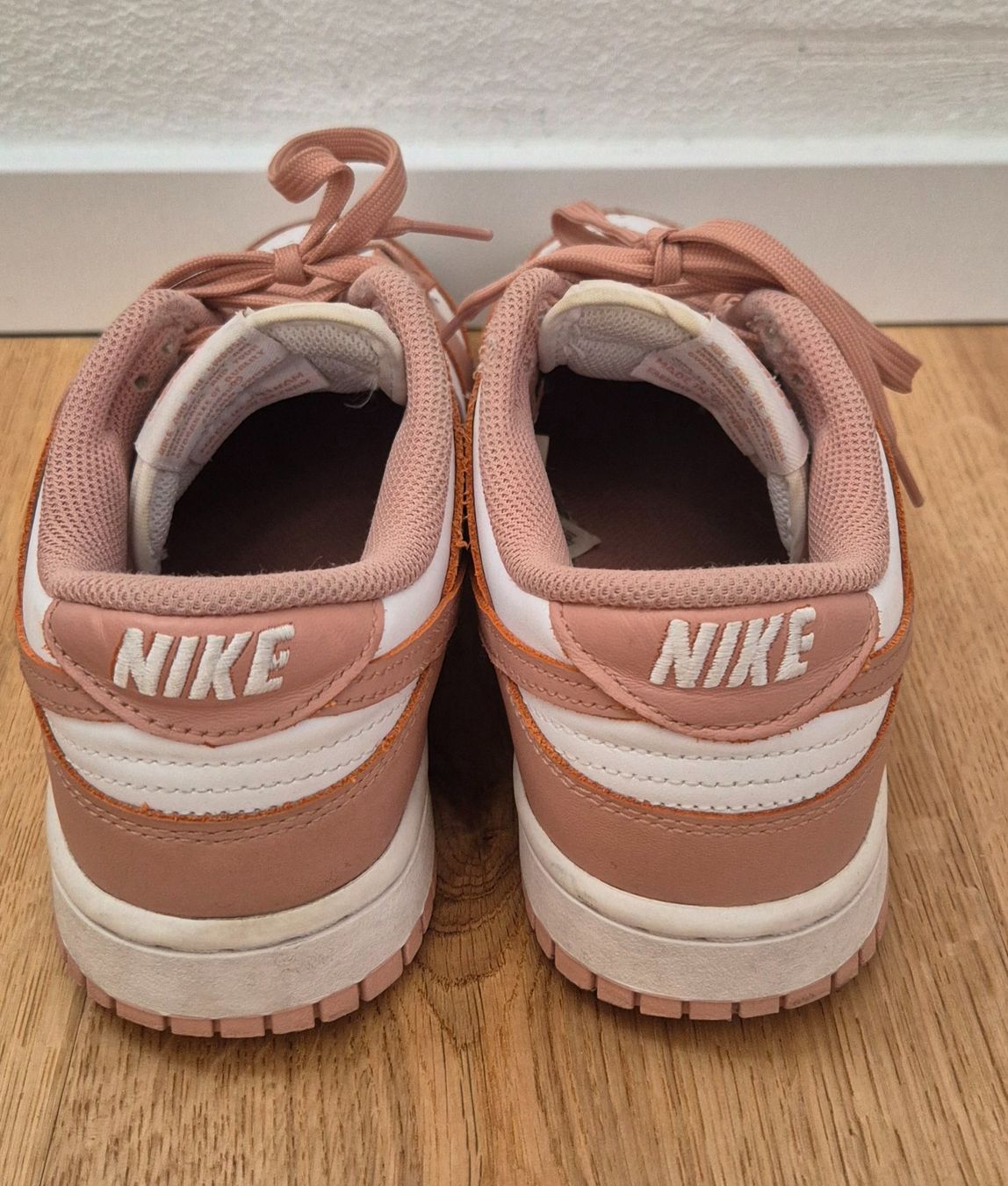 Nike Scarpe da donna: Nike Dunk Low Rose Whisper Gr. 40 – Usato da Zizers venduto da Urijas 2