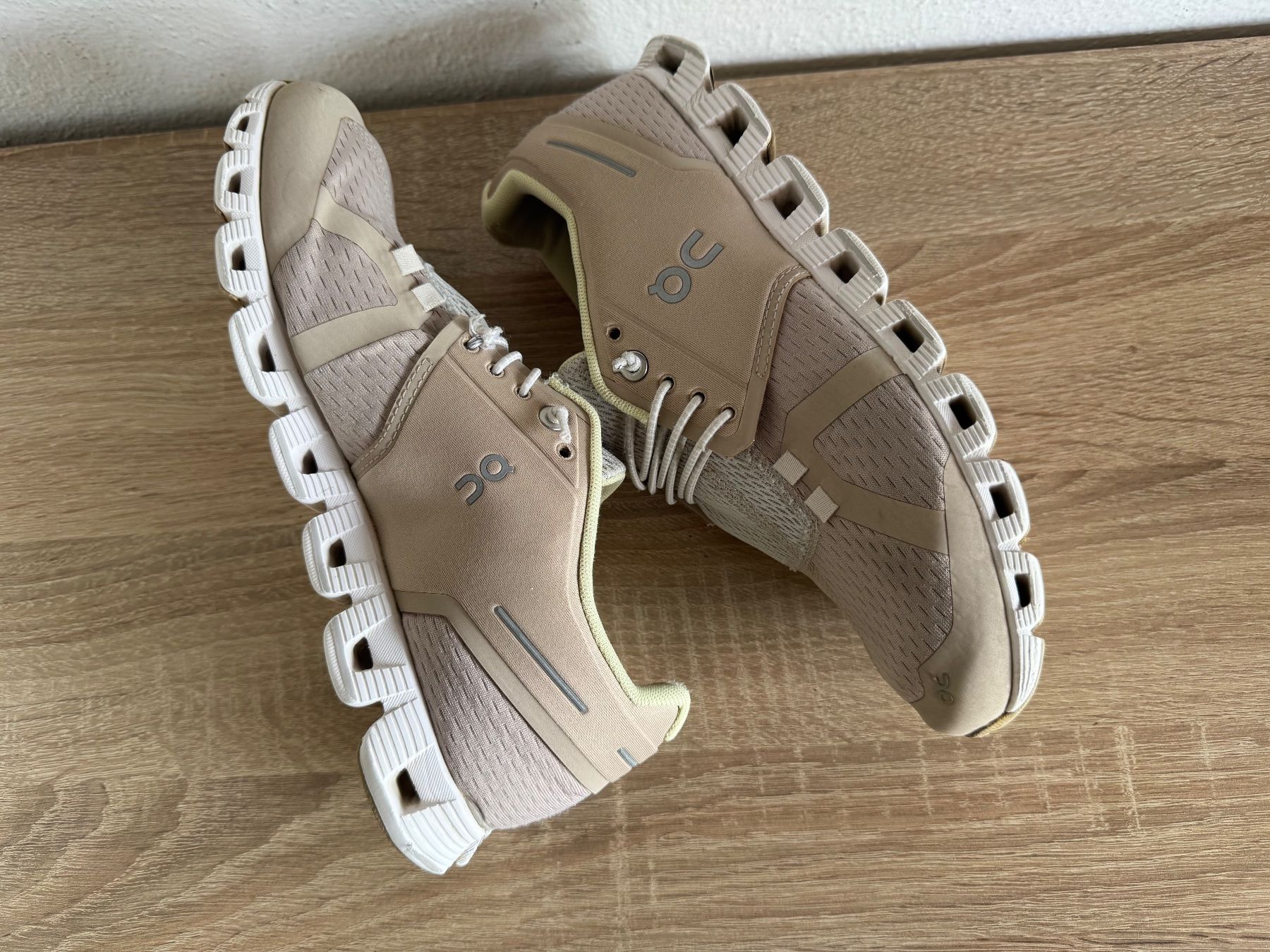 On Scarpe da donna: On Schuhe 38.5 – Usato da Frauenfeld venduto da lona05 3