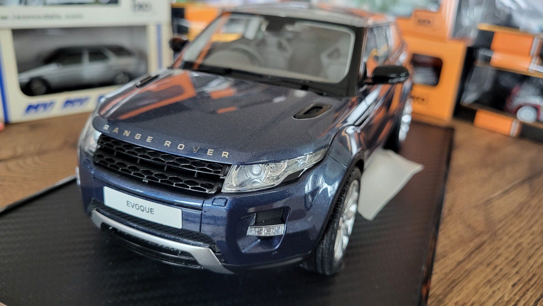 Voitures modèles: Range Rover Evoque 2011 1:18 Century Dragon – D'occasion à Rothrist par Juana5 1