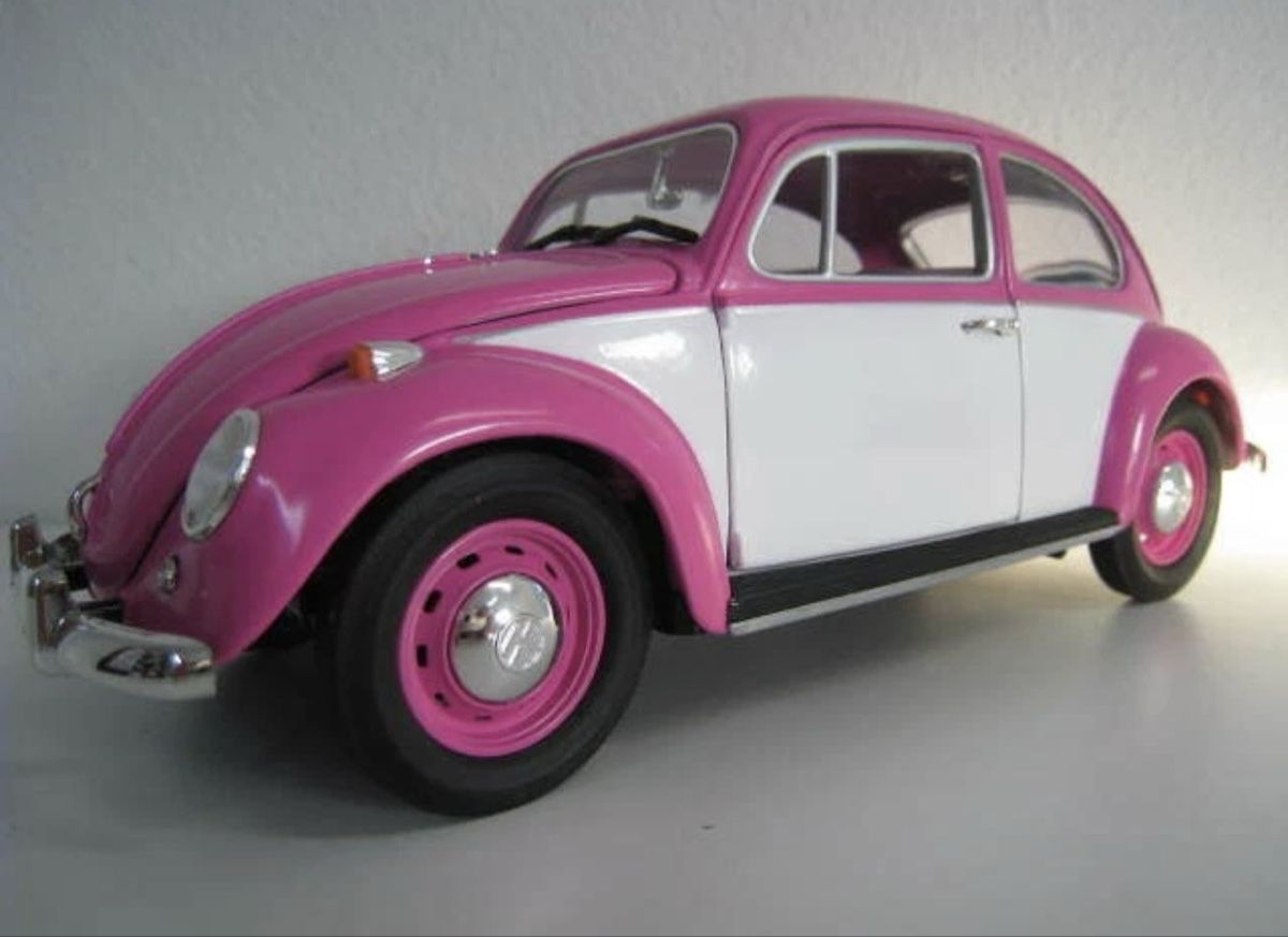 Volkswagen Modellini d'auto: VW Käfer Modellauto, rosa/weiss, – Nuovo (secondo la descrizione) da Basel venduto da Zomeg 2
