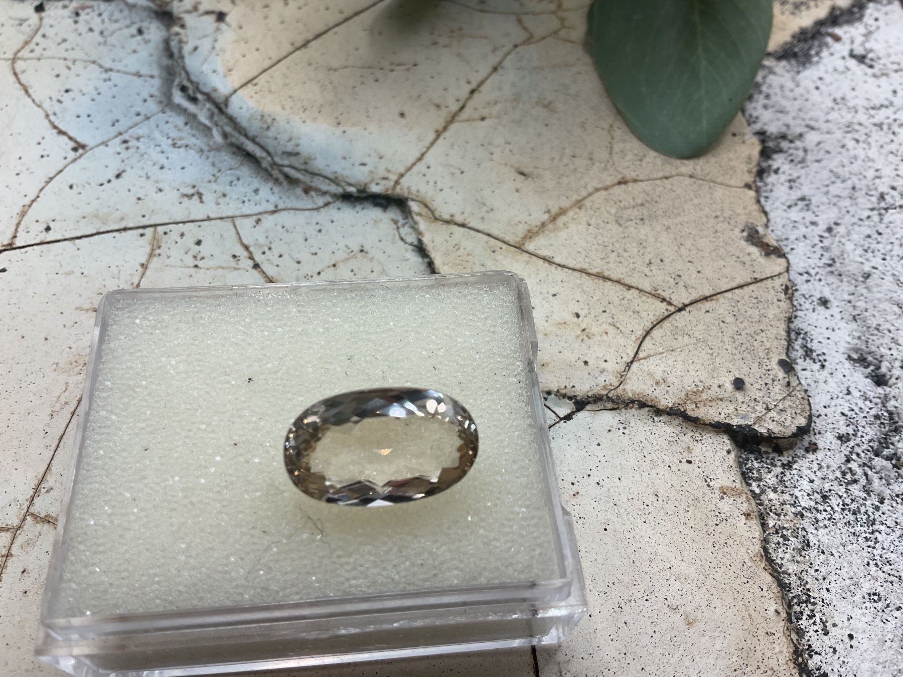 Pietre preziose: Imperial Topas, zertifiziert, 11.44 ct – Usato da luzern venduto da Alpendorf1 1